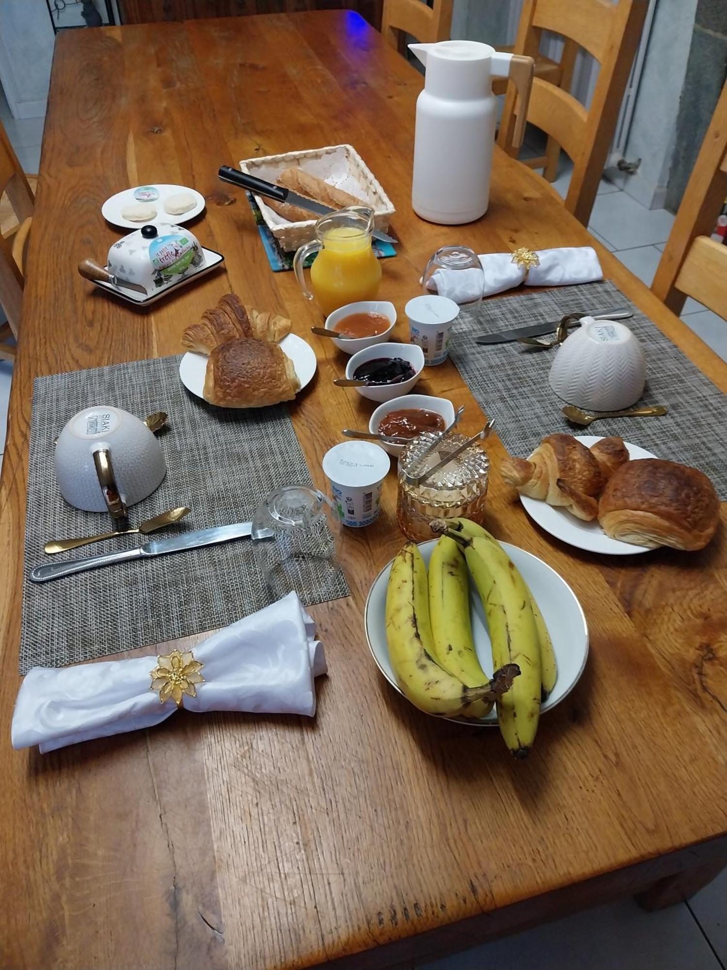 Bed and Breakfast Au Granit Bleu à Faye-l'Abbesse Extérieur photo